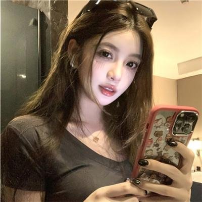 性感女巨人